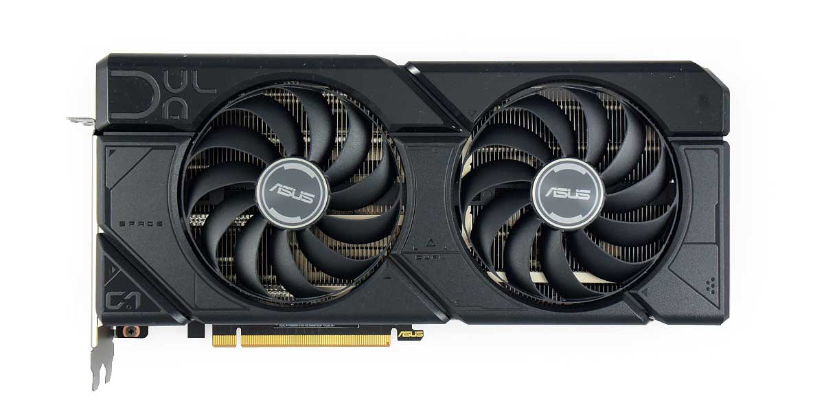 Asus DUAL RX 7900 GRE O16G; čelní strana